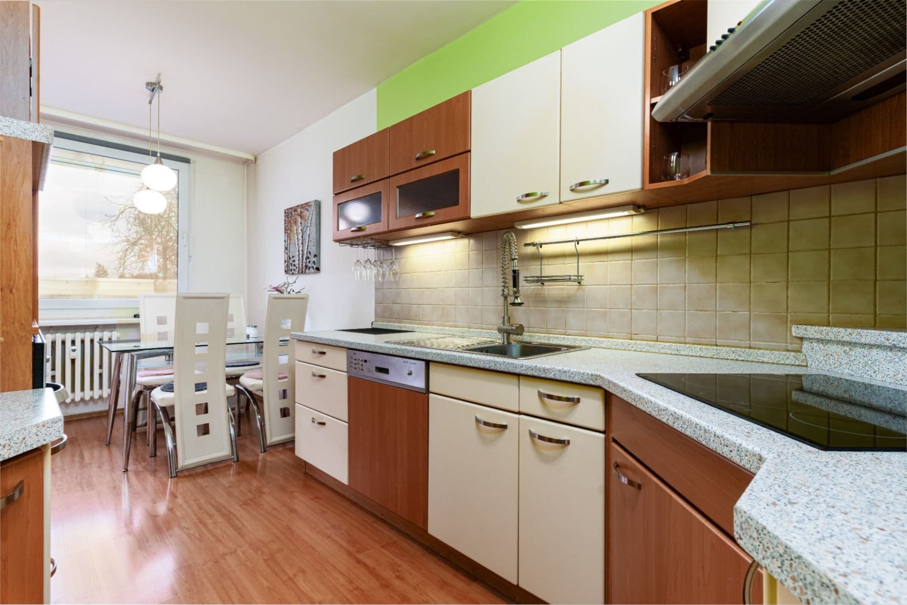 Predaj bytu 3-izbový 76 m², Na Vrších, Praha, Praha Predaj bytu 3-izbový 76 m², Na Vrších, Praha, Praha