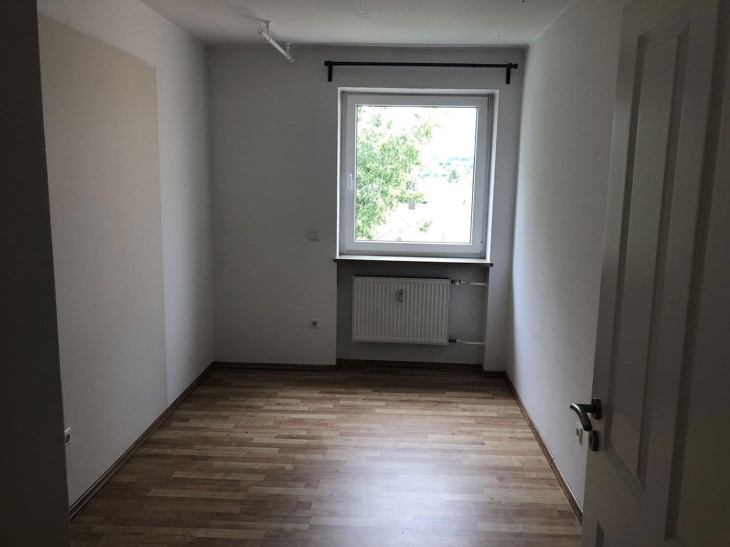 Predaj bytu 4-izbový 89 m², Eschenweg 25, Landshut, Bavorsko Predaj bytu 4-izbový 89 m², Eschenweg 25, Landshut, Bavorsko