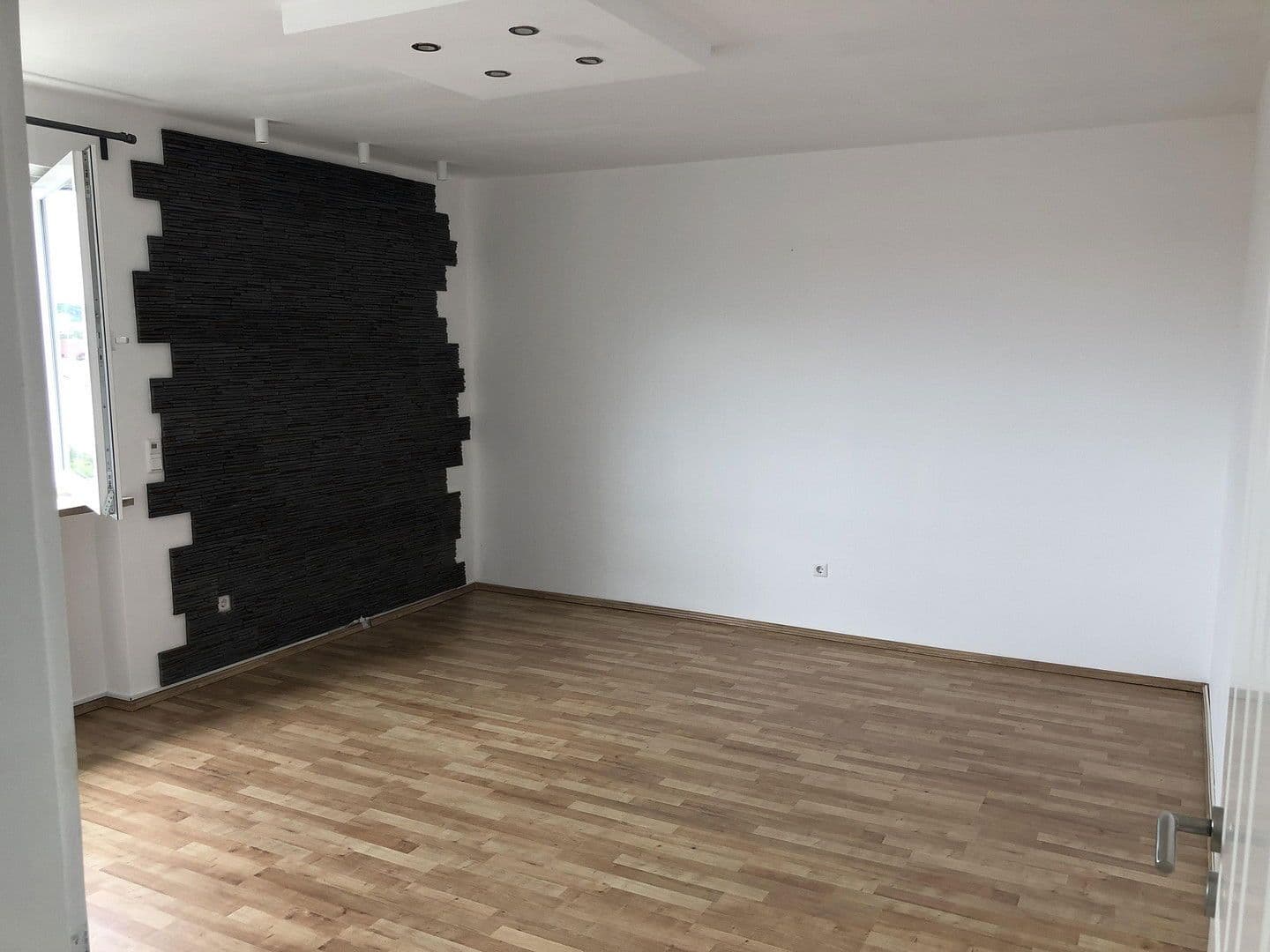 Predaj bytu 4-izbový 89 m², Eschenweg 25, Landshut, Bavorsko Predaj bytu 4-izbový 89 m², Eschenweg 25, Landshut, Bavorsko