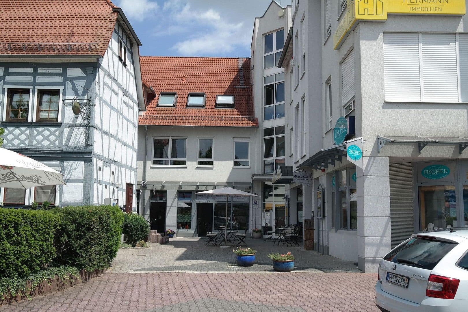 Prenájom kancelárie 71 m², Hauptstr. 47a, Bruchköbel, Hesensko Prenájom kancelárie 71 m², Hauptstr. 47a, Bruchköbel, Hesensko