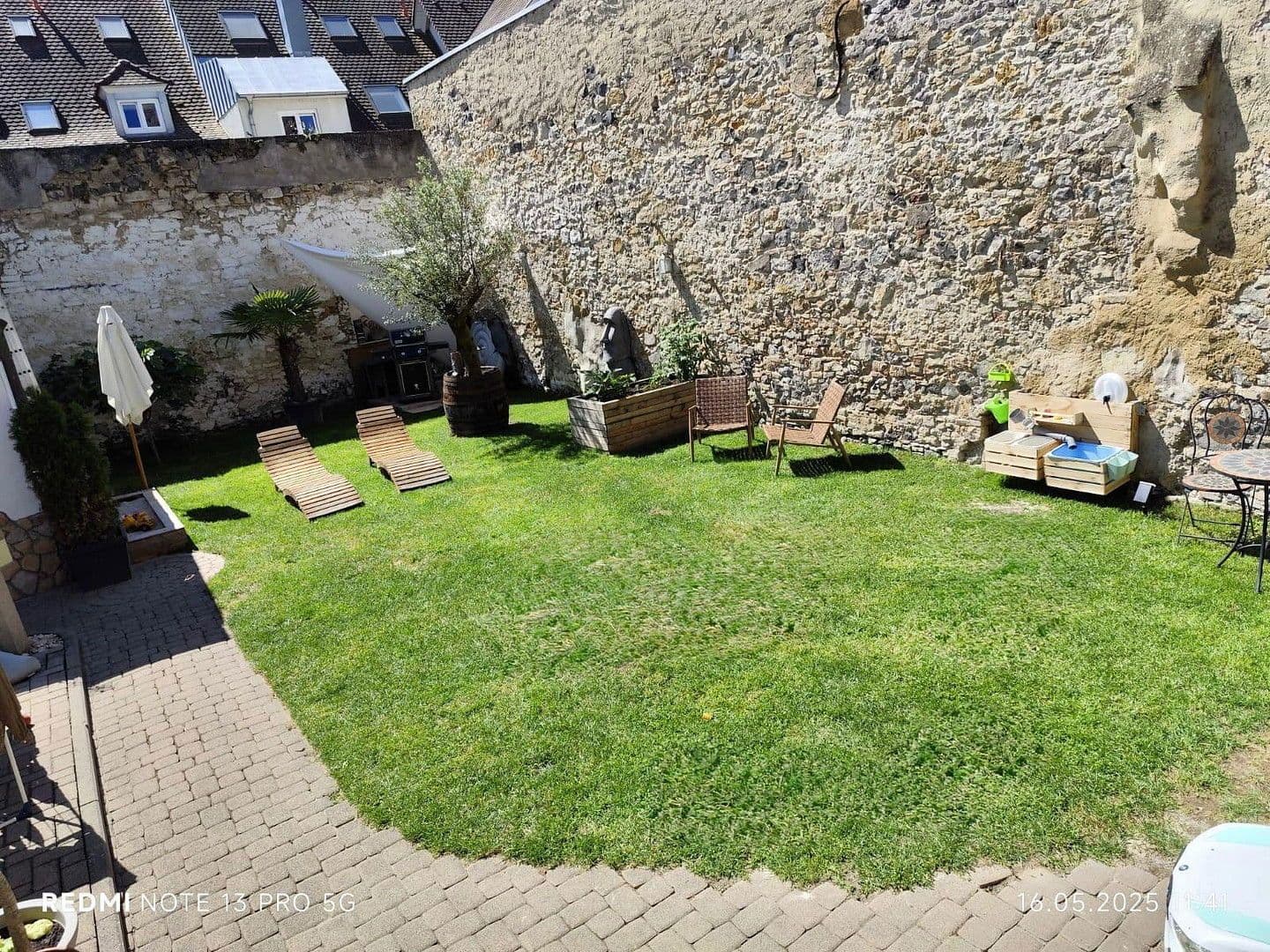 Predaj domu 224 m², pozemek 379 m², Breisach am Rhein, Bádensko-Wurttembersko Predaj domu 224 m², pozemek 379 m², Breisach am Rhein, Bádensko-Wurttembersko