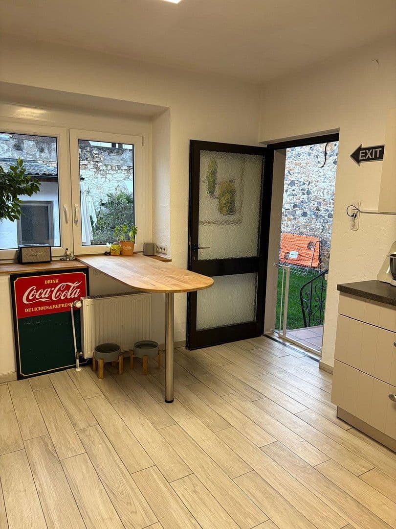 Predaj domu 224 m², pozemek 379 m², Breisach am Rhein, Bádensko-Wurttembersko Predaj domu 224 m², pozemek 379 m², Breisach am Rhein, Bádensko-Wurttembersko