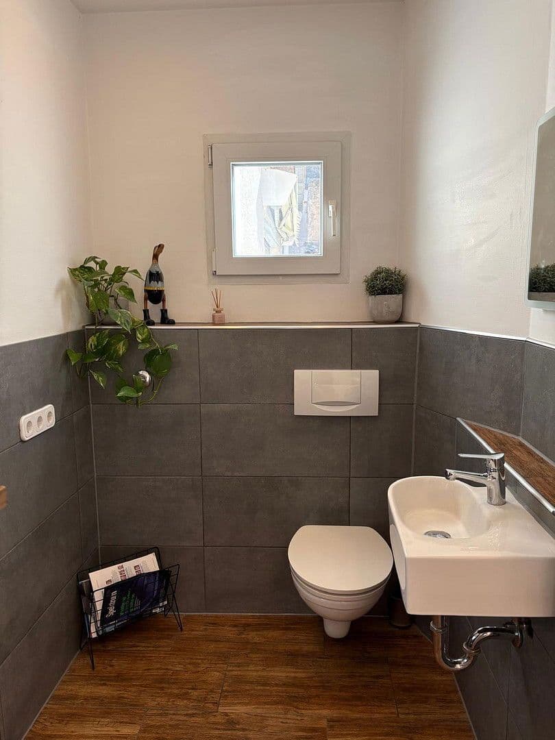 Predaj domu 224 m², pozemek 379 m², Breisach am Rhein, Bádensko-Wurttembersko Predaj domu 224 m², pozemek 379 m², Breisach am Rhein, Bádensko-Wurttembersko