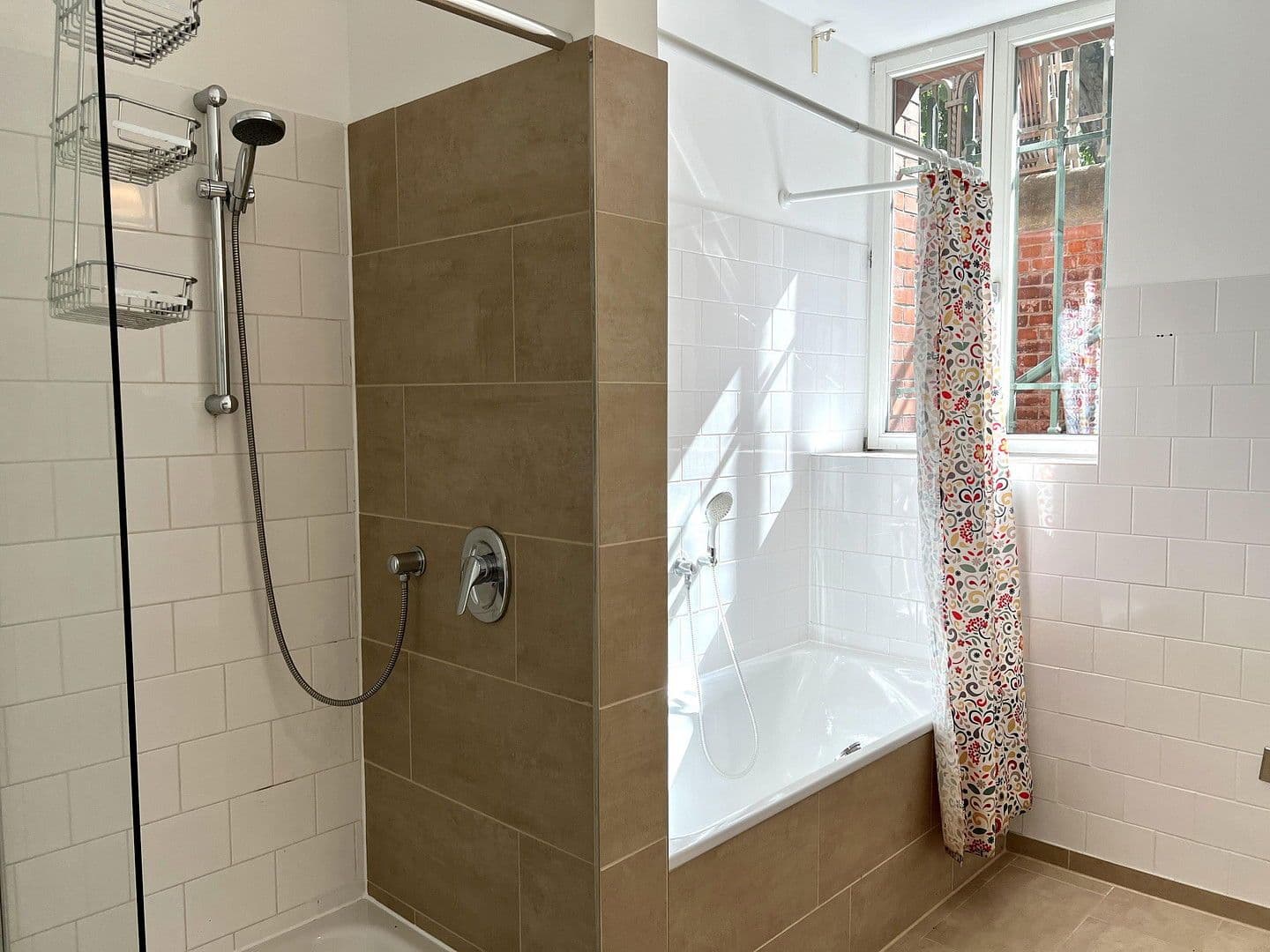 Predaj bytu 6-izbový 219 m², Berlin, Berlín Predaj bytu 6-izbový 219 m², Berlin, Berlín