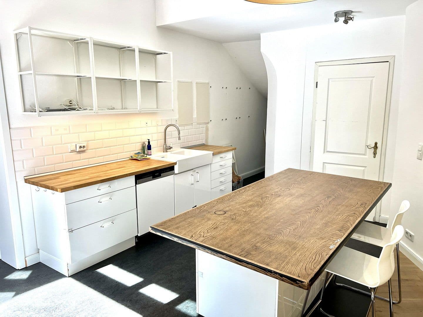 Predaj bytu 6-izbový 219 m², Berlin, Berlín Predaj bytu 6-izbový 219 m², Berlin, Berlín