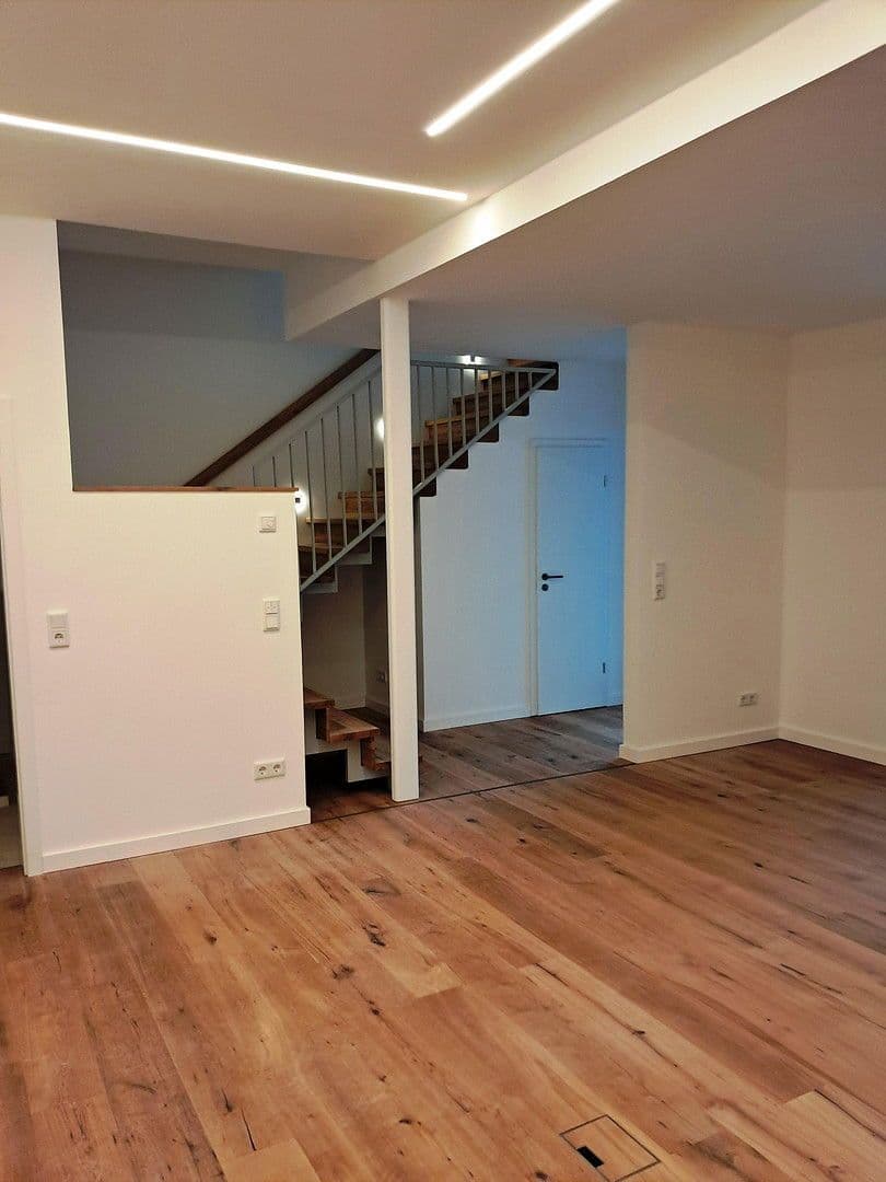 Predaj bytu 3-izbový 115 m², Halle, Sasko-Anhaltsko Predaj bytu 3-izbový 115 m², Halle, Sasko-Anhaltsko