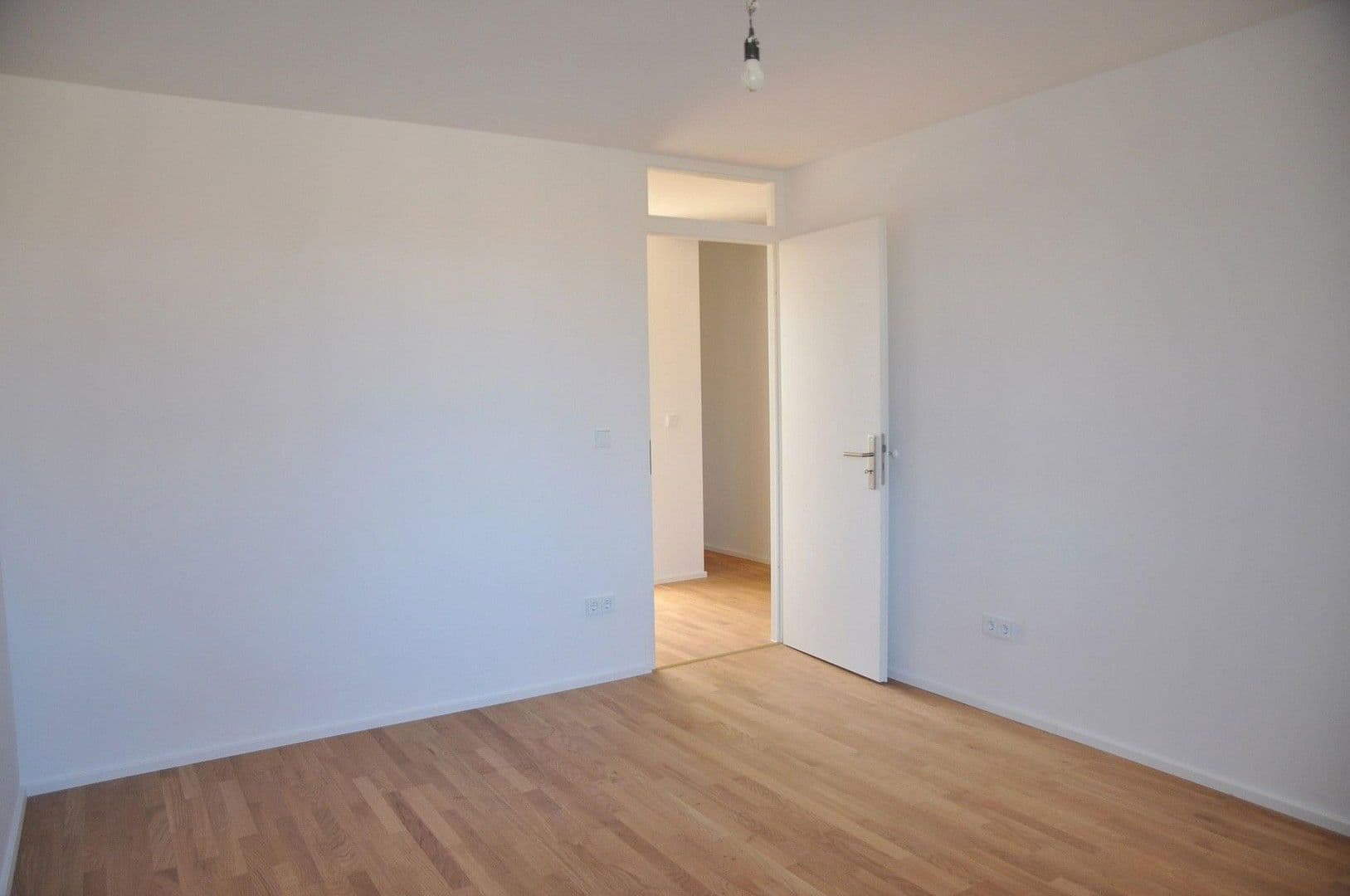 Predaj bytu 4-izbový 111 m², Milbertshofen - München, Bavorsko Predaj bytu 4-izbový 111 m², Milbertshofen - München, Bavorsko