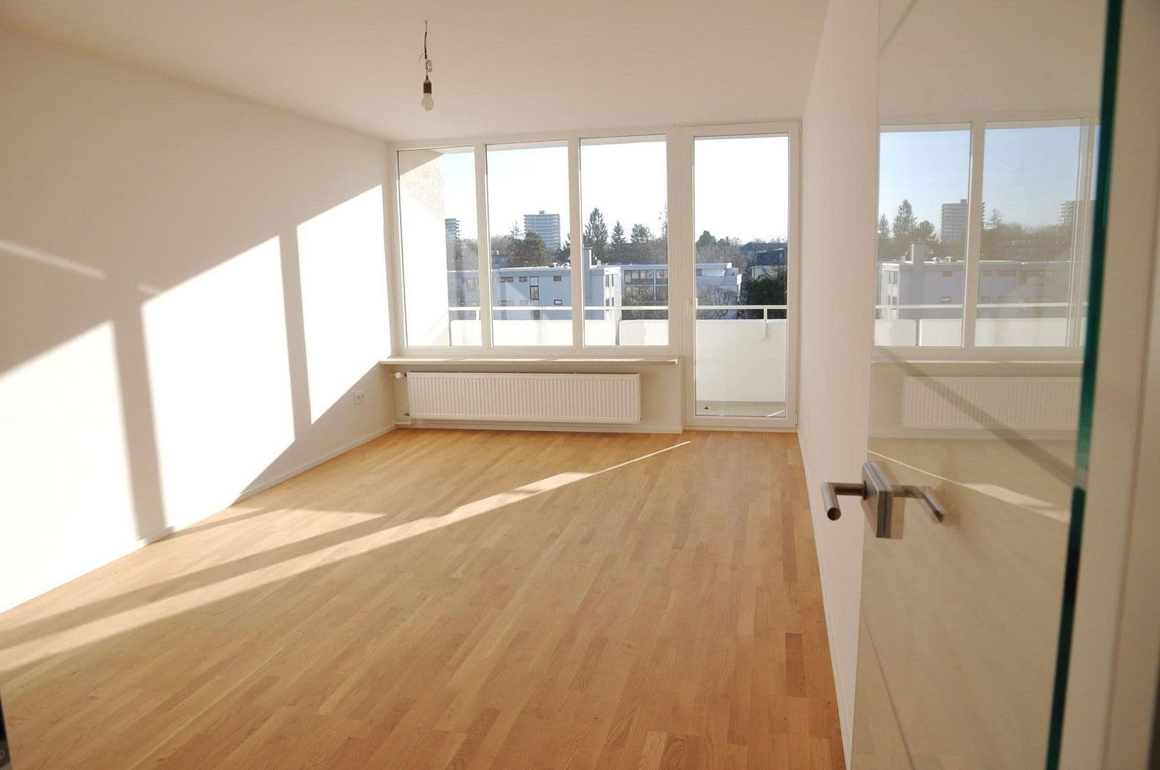 Predaj bytu 4-izbový 111 m², Milbertshofen - München, Bavorsko Predaj bytu 4-izbový 111 m², Milbertshofen - München, Bavorsko
