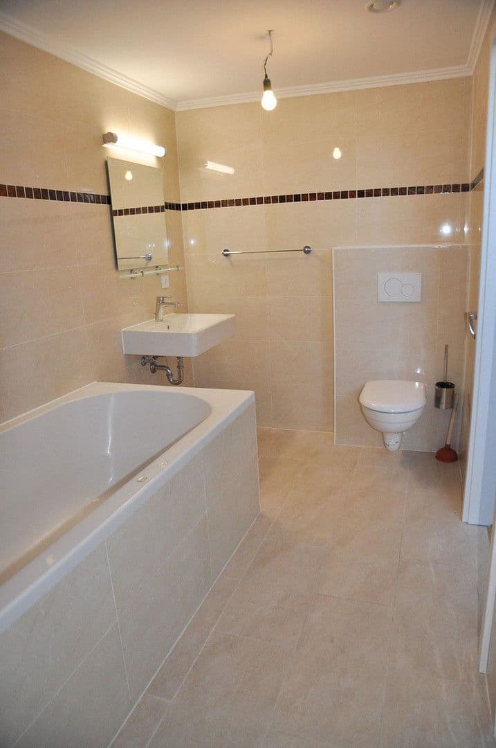 Predaj bytu 4-izbový 111 m², Milbertshofen - München, Bavorsko Predaj bytu 4-izbový 111 m², Milbertshofen - München, Bavorsko