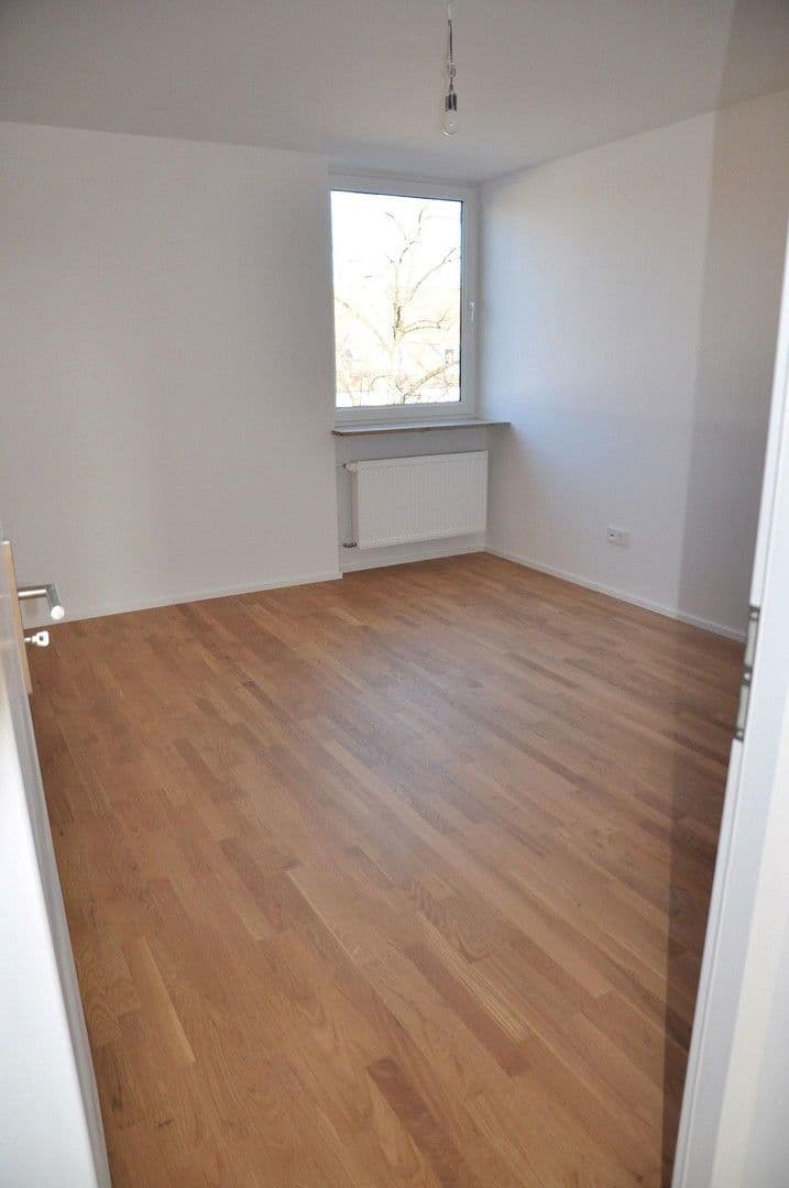 Predaj bytu 4-izbový 111 m², Milbertshofen - München, Bavorsko Predaj bytu 4-izbový 111 m², Milbertshofen - München, Bavorsko