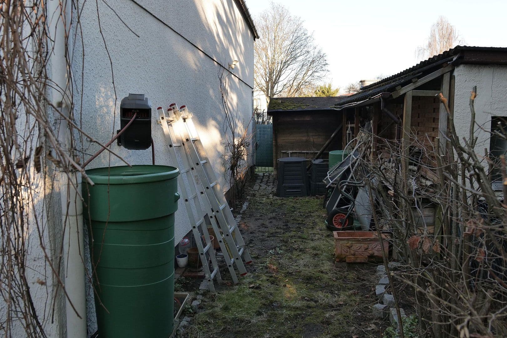 Predaj domu 120 m², pozemek 341 m², Krokusstraße 14, Berlin-Rudow, Berlín Predaj domu 120 m², pozemek 341 m², Krokusstraße 14, Berlin-Rudow, Berlín