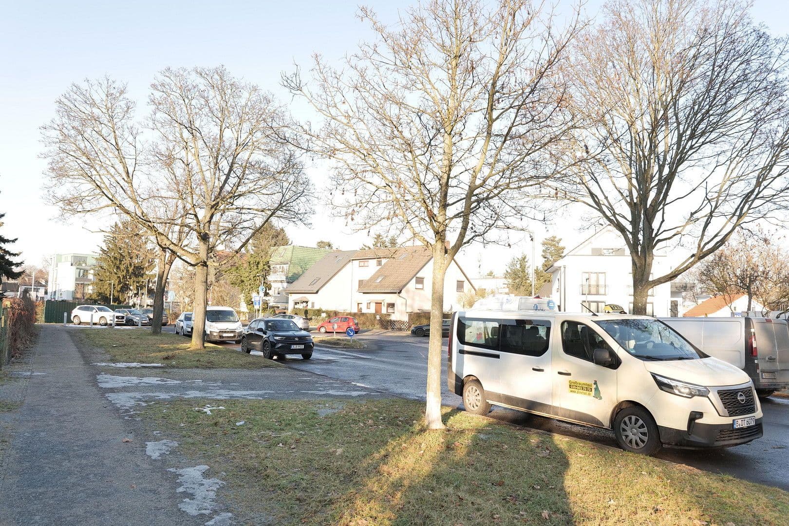 Predaj domu 120 m², pozemek 341 m², Krokusstraße 14, Berlin-Rudow, Berlín Predaj domu 120 m², pozemek 341 m², Krokusstraße 14, Berlin-Rudow, Berlín