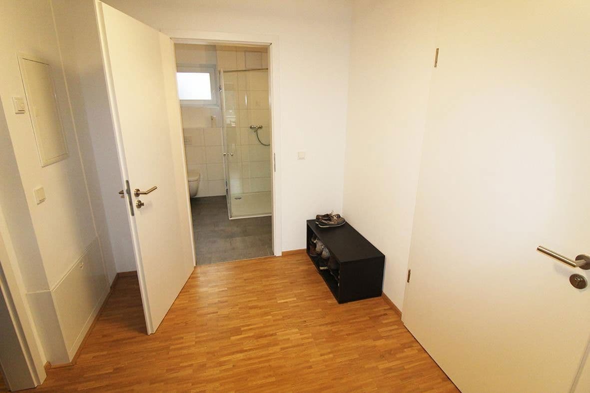 Prenájom bytu 2-izbový 70 m², Dorfstraße 48, Overath, Severné Porýnie - Westfálsko Prenájom bytu 2-izbový 70 m², Dorfstraße 48, Overath, Severné Porýnie - Westfálsko