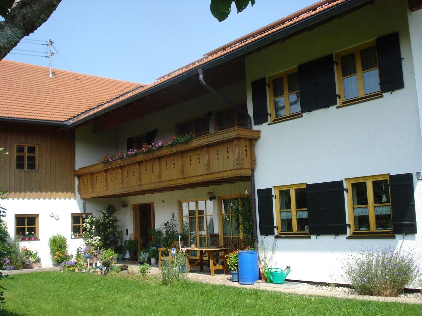 Predaj domu 514 m², pozemek 1.700 m², Hinter`m Buch 10, Sulzberg, Bavorsko Predaj domu 514 m², pozemek 1.700 m², Hinter`m Buch 10, Sulzberg, Bavorsko