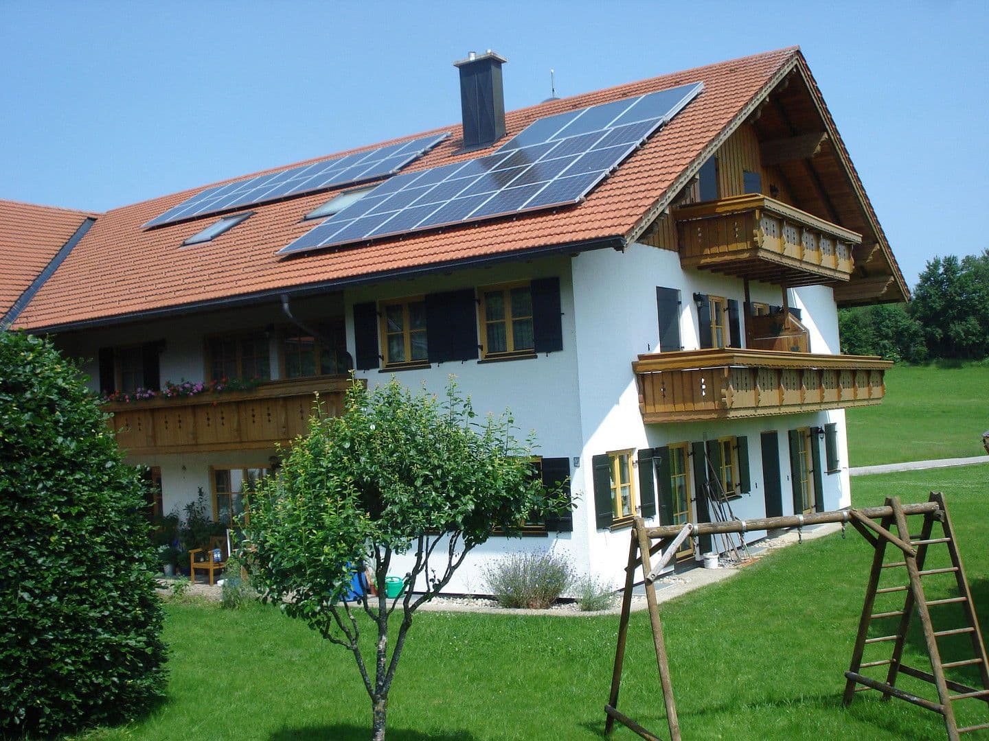 Predaj domu 514 m², pozemek 1.700 m², Hinter`m Buch 10, Sulzberg, Bavorsko Predaj domu 514 m², pozemek 1.700 m², Hinter`m Buch 10, Sulzberg, Bavorsko