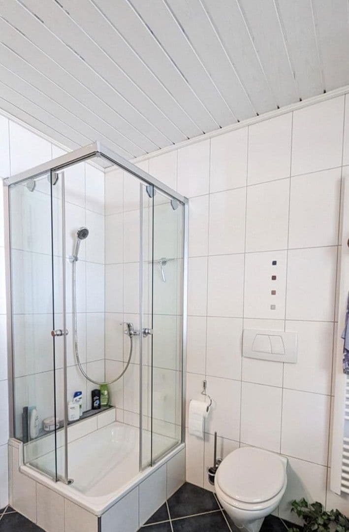 Predaj domu 170 m², pozemek 806 m², Wehingen, Bádensko-Wurttembersko Predaj domu 170 m², pozemek 806 m², Wehingen, Bádensko-Wurttembersko