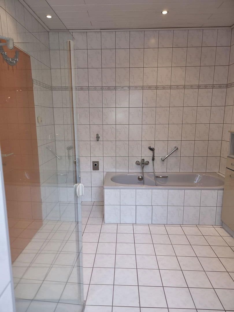 Predaj domu 110 m², pozemek 133 m², Friedrichstraße 44, Mainz-Kostheim, Hesensko Predaj domu 110 m², pozemek 133 m², Friedrichstraße 44, Mainz-Kostheim, Hesensko