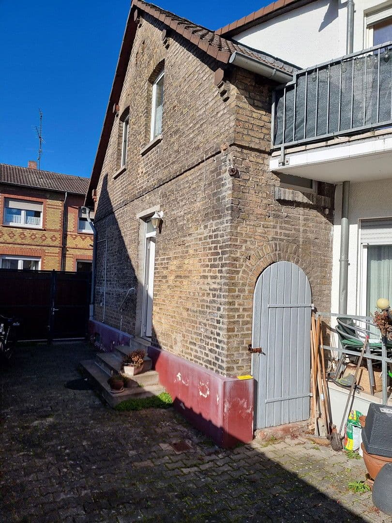 Predaj domu 110 m², pozemek 133 m², Friedrichstraße 44, Mainz-Kostheim, Hesensko Predaj domu 110 m², pozemek 133 m², Friedrichstraße 44, Mainz-Kostheim, Hesensko