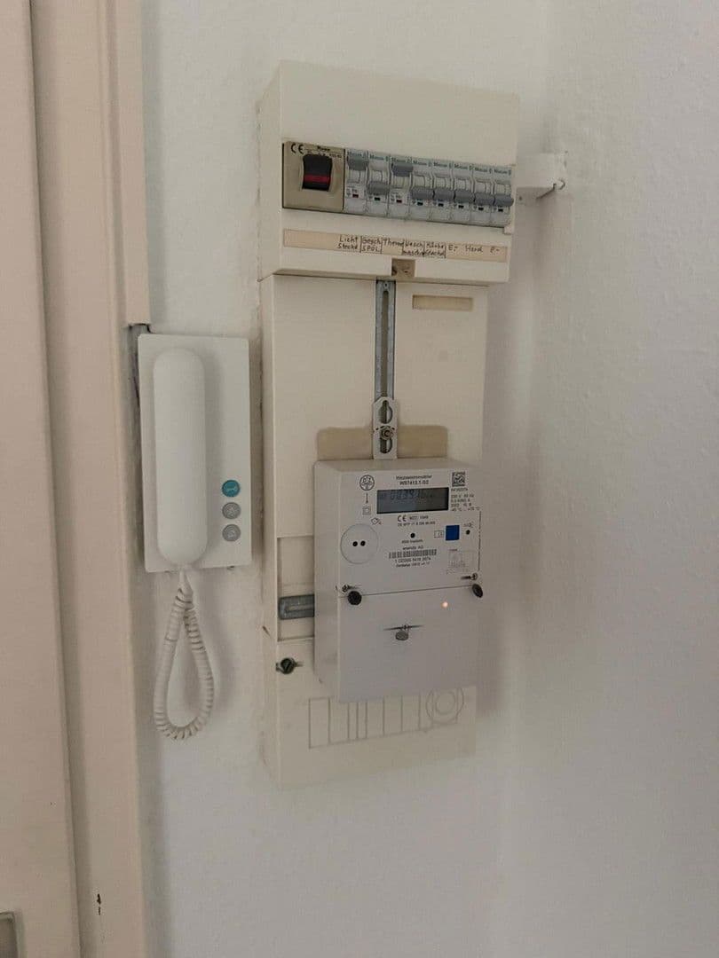 Prenájom bytu 3-izbový 78 m², Zwinglistr.6, Hannover, Dolné Sasko Prenájom bytu 3-izbový 78 m², Zwinglistr.6, Hannover, Dolné Sasko