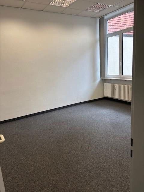 Prenájom kancelárie 310 m², Bahnhofstr. 4, Schwabach, Bavorsko Prenájom kancelárie 310 m², Bahnhofstr. 4, Schwabach, Bavorsko