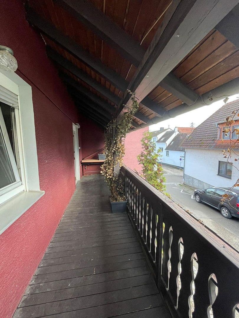 Prenájom bytu 4-izbový 100 m², Frankweiler, Porýnie-Falcko Prenájom bytu 4-izbový 100 m², Frankweiler, Porýnie-Falcko