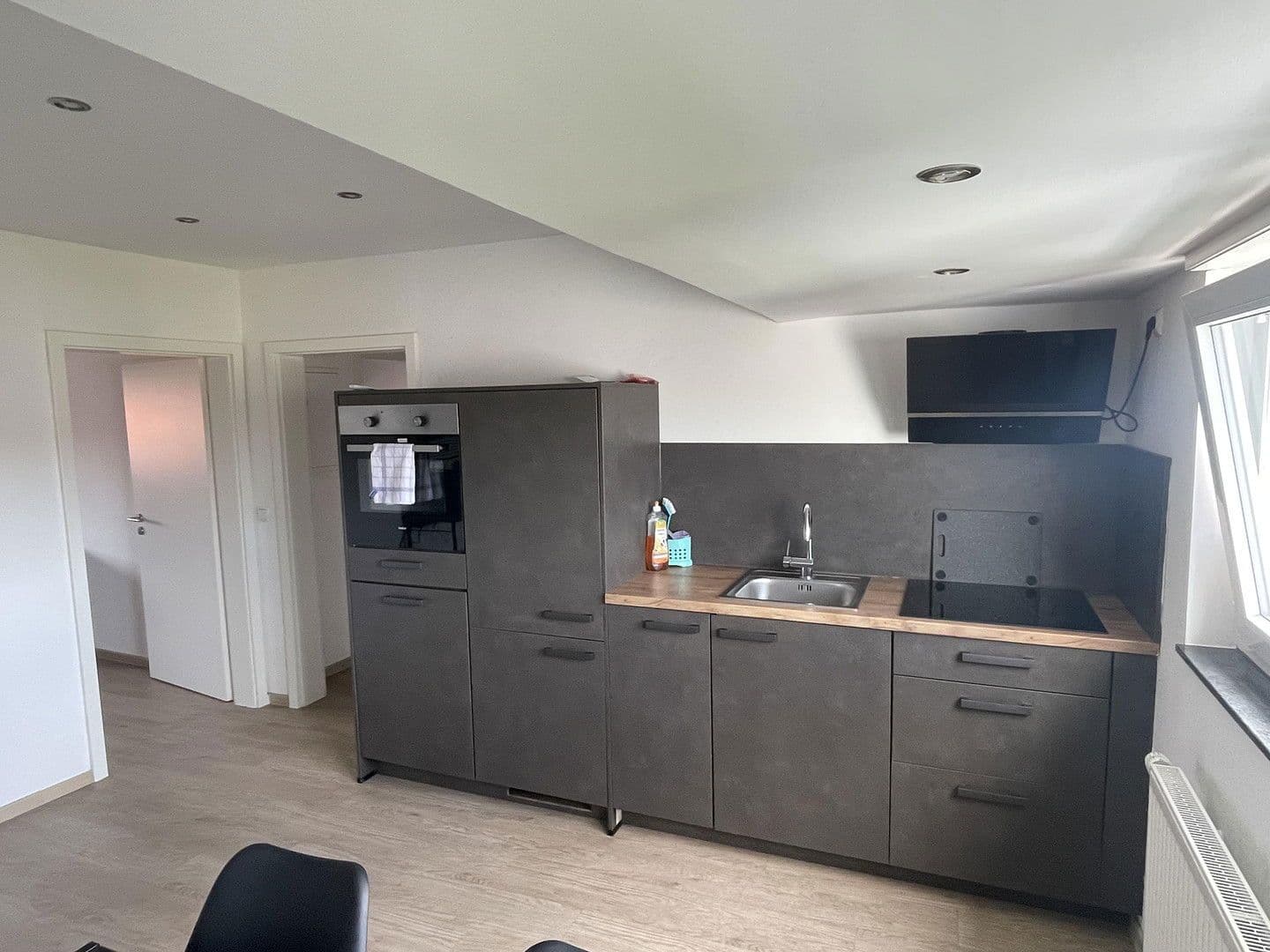 Prenájom bytu 3-izbový 85 m², Sankt-Gallus-Straße 23, Ludwigshafen am Rhein, Porýnie-Falcko Prenájom bytu 3-izbový 85 m², Sankt-Gallus-Straße 23, Ludwigshafen am Rhein, Porýnie-Falcko