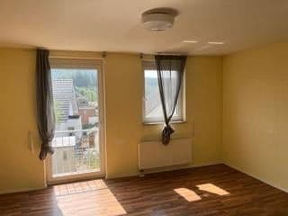 Prenájom domu 156 m², pozemek 200 m², Pfarracker 17d, Hochspeyer, Porýnie-Falcko Prenájom domu 156 m², pozemek 200 m², Pfarracker 17d, Hochspeyer, Porýnie-Falcko