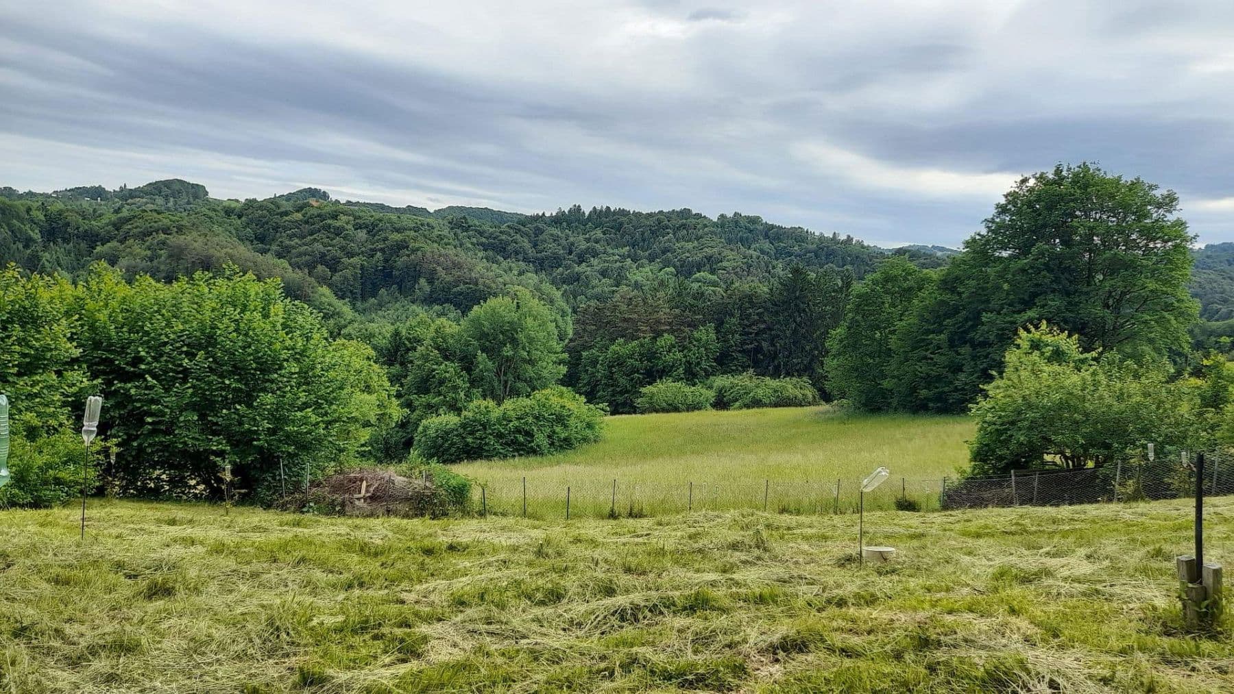 Predaj pozemku 1.016 m², Unterfahrenbach, Štajersko Predaj pozemku 1.016 m², Unterfahrenbach, Štajersko