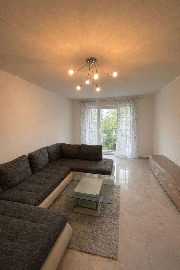 Prenájom bytu 3-izbový 81 m², Altendorfer Str. 34a, Chemnitz, Sasko Prenájom bytu 3-izbový 81 m², Altendorfer Str. 34a, Chemnitz, Sasko