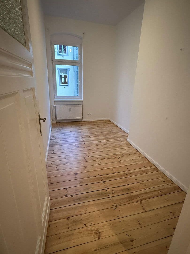 Prenájom bytu 2-izbový 70 m², Blissestraße, Berlin, Berlín Prenájom bytu 2-izbový 70 m², Blissestraße, Berlin, Berlín
