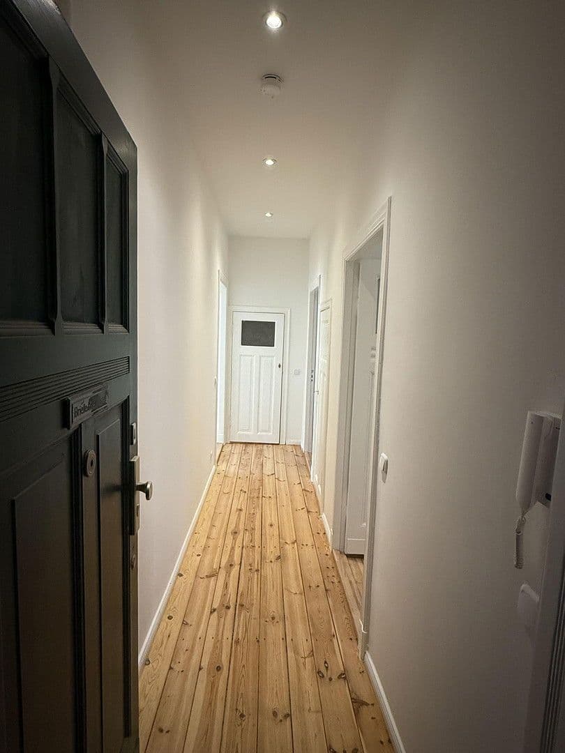 Prenájom bytu 2-izbový 70 m², Blissestraße, Berlin, Berlín Prenájom bytu 2-izbový 70 m², Blissestraße, Berlin, Berlín