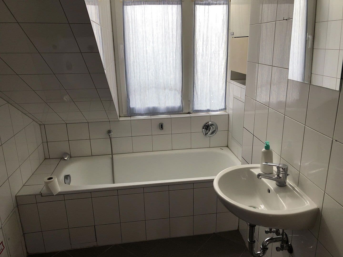 Predaj bytu 2-izbový 78 m², Berlin, Berlín Predaj bytu 2-izbový 78 m², Berlin, Berlín