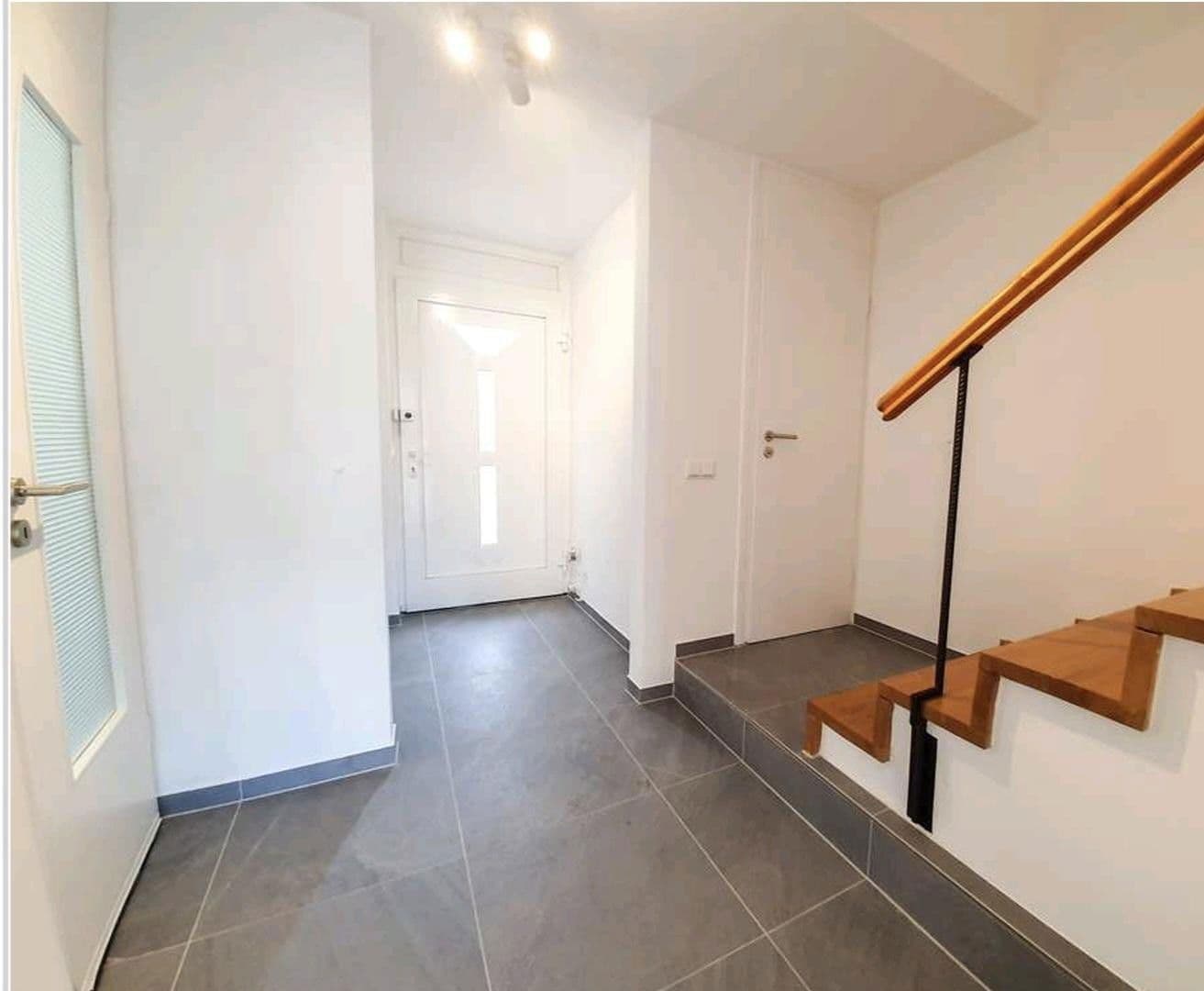 Predaj bytu 3-izbový 95 m², Augsburg, Bavorsko Predaj bytu 3-izbový 95 m², Augsburg, Bavorsko