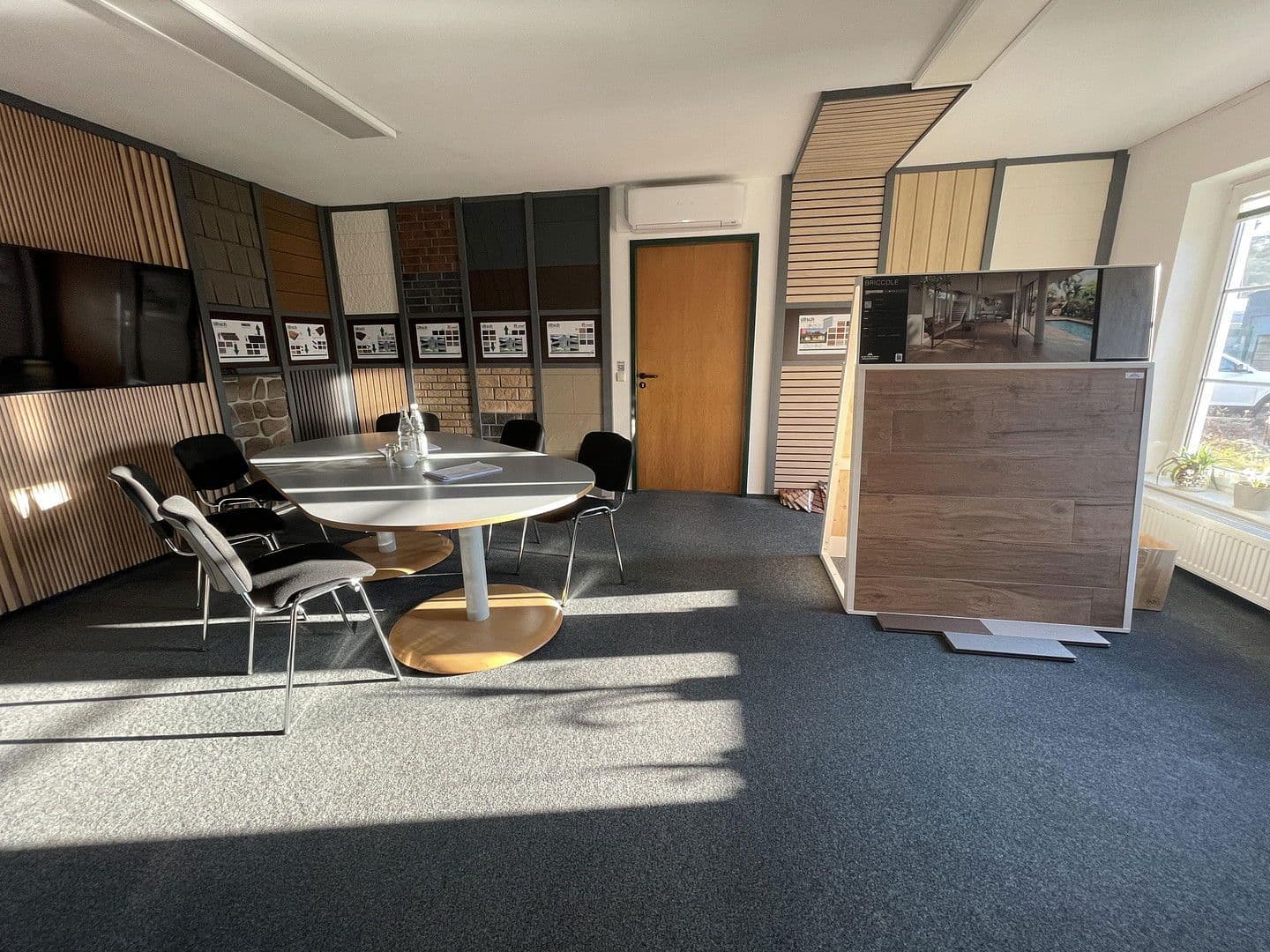 Predaj nebytového priestoru 9.657 m², Borkheide, Brandenbursko Predaj nebytového priestoru 9.657 m², Borkheide, Brandenbursko