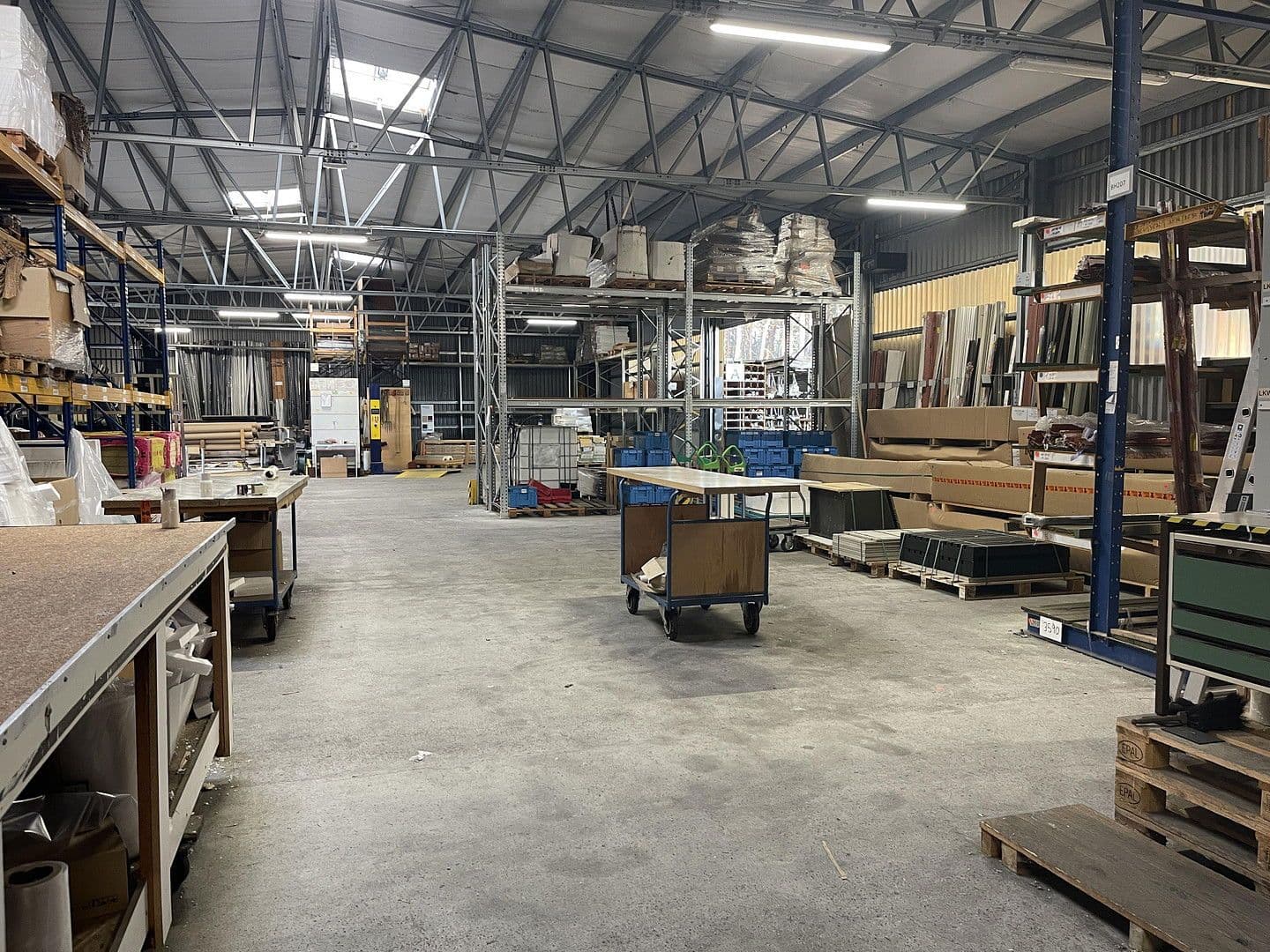 Predaj nebytového priestoru 9.657 m², Borkheide, Brandenbursko Predaj nebytového priestoru 9.657 m², Borkheide, Brandenbursko