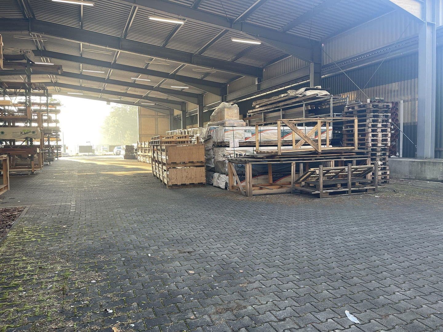 Predaj nebytového priestoru 9.657 m², Borkheide, Brandenbursko Predaj nebytového priestoru 9.657 m², Borkheide, Brandenbursko