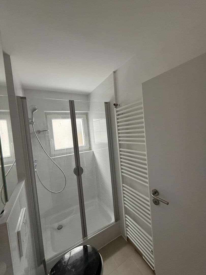 Prenájom bytu 1-izbový 28 m², Obere Paulusstr. 109, Stuttgart, Bádensko-Wurttembersko Prenájom bytu 1-izbový 28 m², Obere Paulusstr. 109, Stuttgart, Bádensko-Wurttembersko