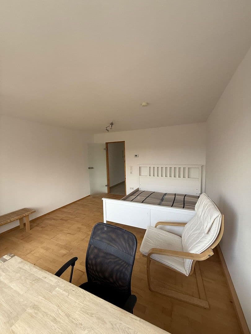 Prenájom bytu 1-izbový 28 m², Obere Paulusstr. 109, Stuttgart, Bádensko-Wurttembersko Prenájom bytu 1-izbový 28 m², Obere Paulusstr. 109, Stuttgart, Bádensko-Wurttembersko