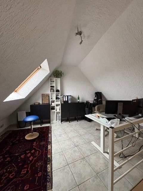 Prenájom bytu 3-izbový 85 m², Breilstr.9, Oberhausen, Severné Porýnie - Westfálsko Prenájom bytu 3-izbový 85 m², Breilstr.9, Oberhausen, Severné Porýnie - Westfálsko