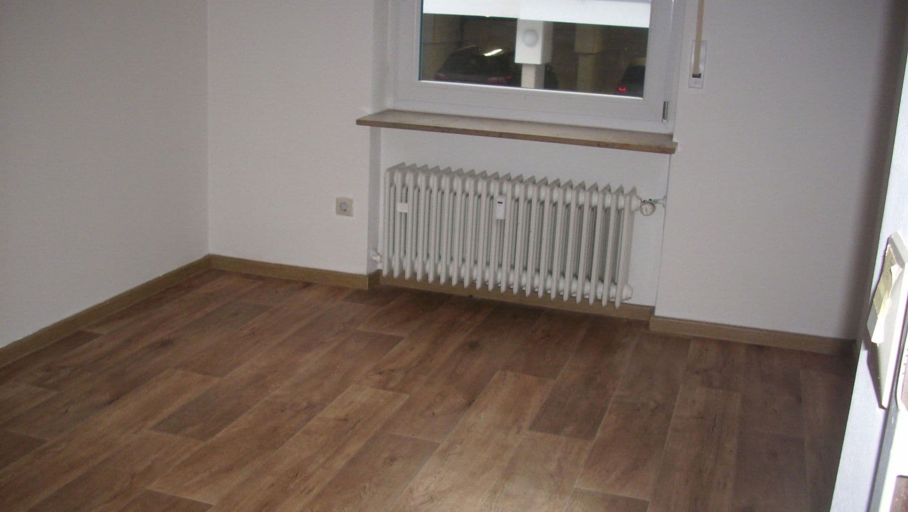 Prenájom bytu 4-izbový 124 m², Thüringer Str. 3, Straßberg, Bádensko-Wurttembersko Prenájom bytu 4-izbový 124 m², Thüringer Str. 3, Straßberg, Bádensko-Wurttembersko