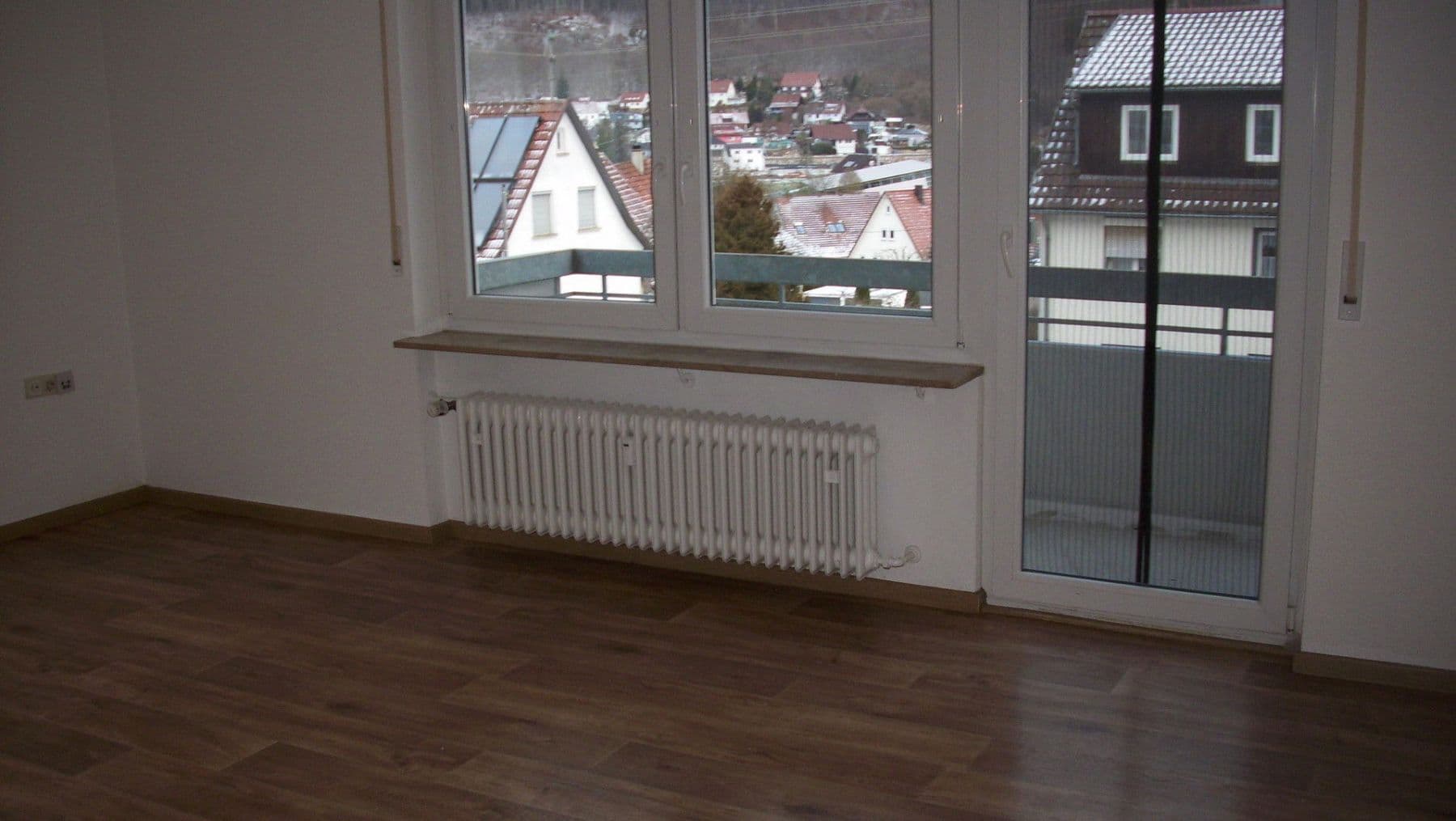 Prenájom bytu 4-izbový 124 m², Thüringer Str. 3, Straßberg, Bádensko-Wurttembersko Prenájom bytu 4-izbový 124 m², Thüringer Str. 3, Straßberg, Bádensko-Wurttembersko