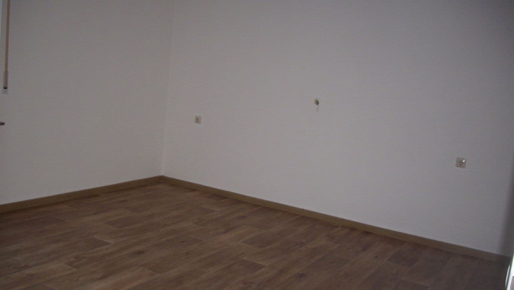 Prenájom bytu 4-izbový 124 m², Thüringer Str. 3, Straßberg, Bádensko-Wurttembersko Prenájom bytu 4-izbový 124 m², Thüringer Str. 3, Straßberg, Bádensko-Wurttembersko
