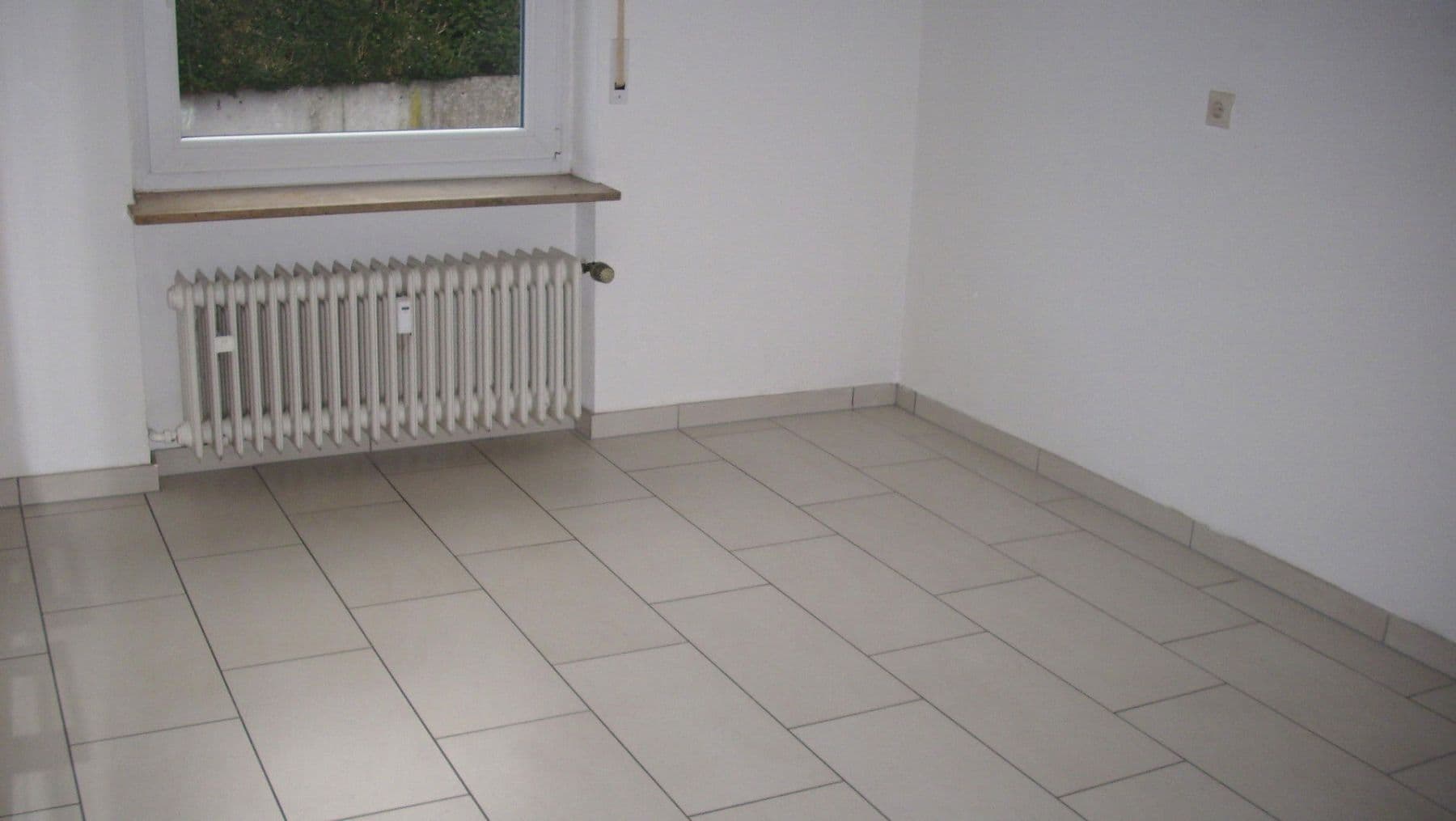 Prenájom bytu 4-izbový 124 m², Thüringer Str. 3, Straßberg, Bádensko-Wurttembersko Prenájom bytu 4-izbový 124 m², Thüringer Str. 3, Straßberg, Bádensko-Wurttembersko