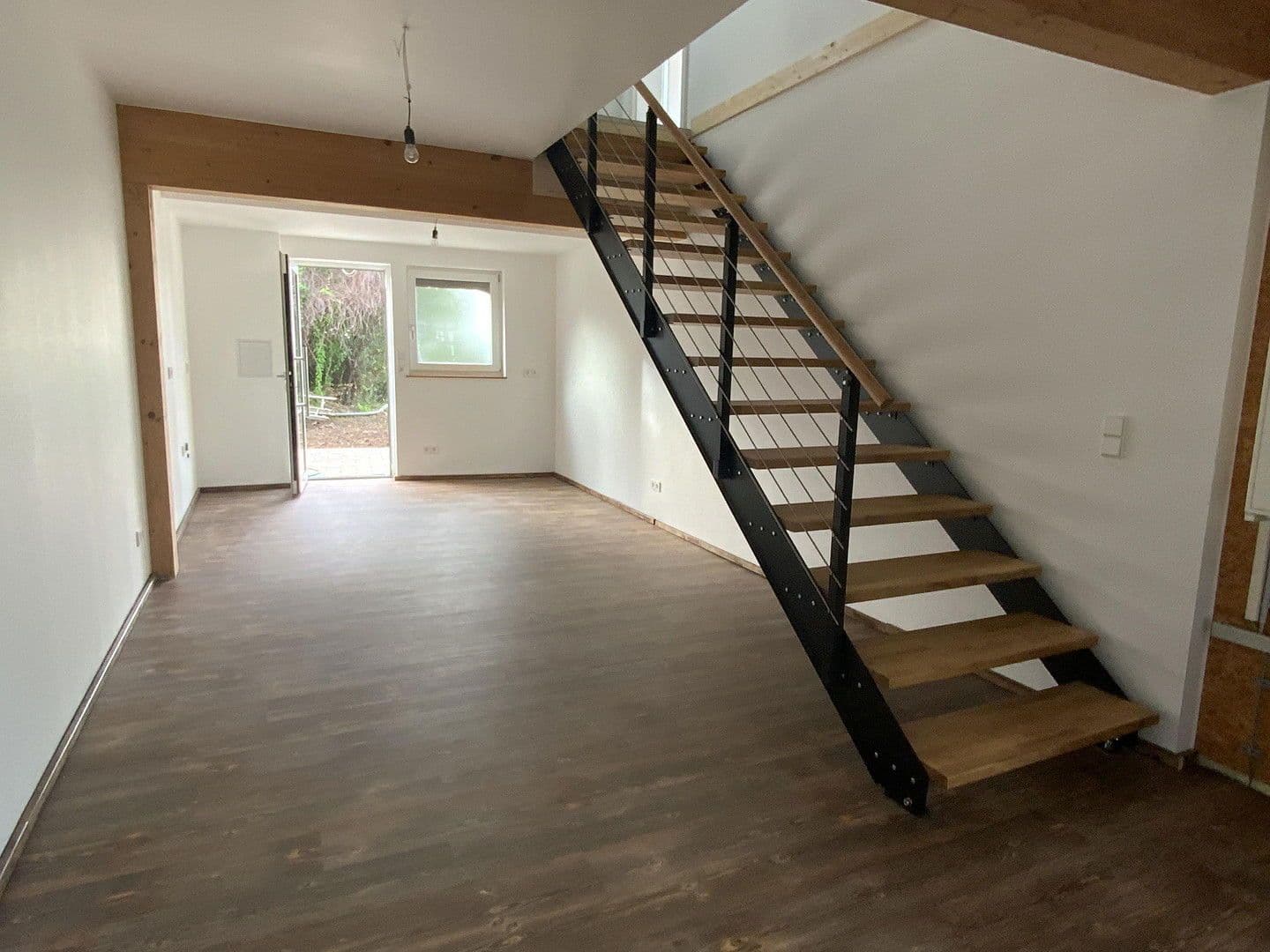 Prenájom kancelárie 60 m², Im Kressgraben 33, Untereisesheim, Bádensko-Wurttembersko Prenájom kancelárie 60 m², Im Kressgraben 33, Untereisesheim, Bádensko-Wurttembersko