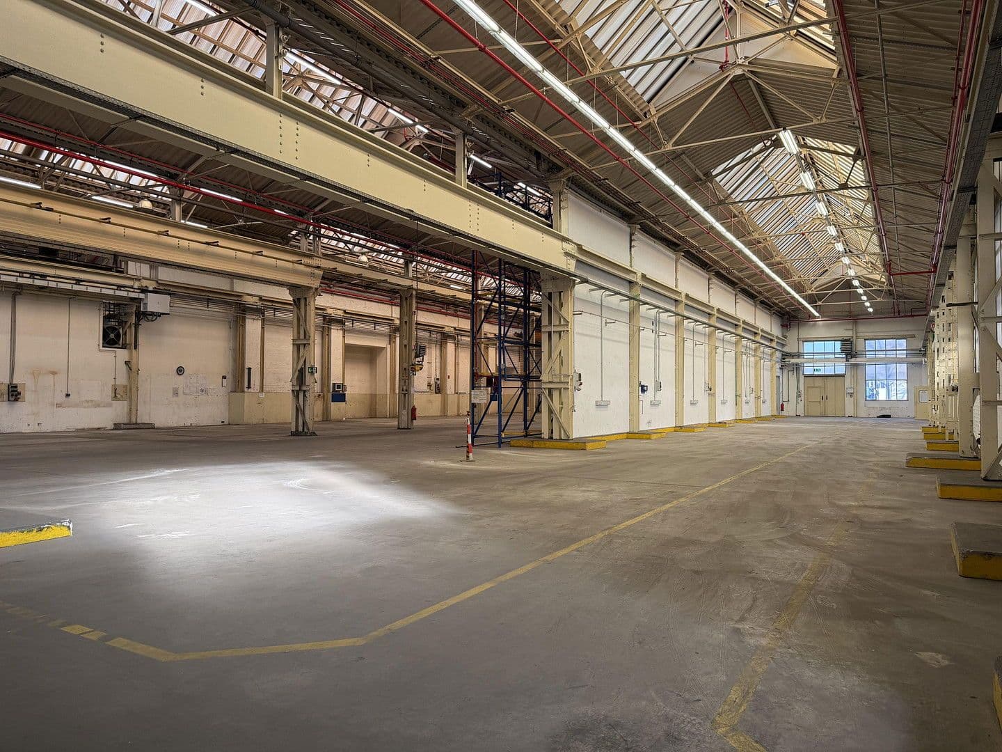 Prenájom nebytového priestoru 2.600 m², Magdeburgerstrasse 37, Gelsenkirchen, Severné Porýnie - Westfálsko Prenájom nebytového priestoru 2.600 m², Magdeburgerstrasse 37, Gelsenkirchen, Severné Porýnie - Westfálsko