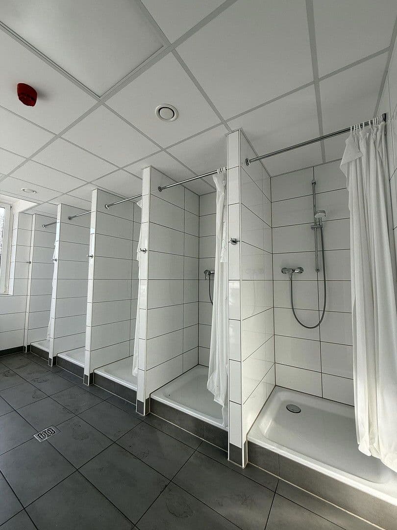 Prenájom nebytového priestoru 2.600 m², Magdeburgerstrasse 37, Gelsenkirchen, Severné Porýnie - Westfálsko Prenájom nebytového priestoru 2.600 m², Magdeburgerstrasse 37, Gelsenkirchen, Severné Porýnie - Westfálsko