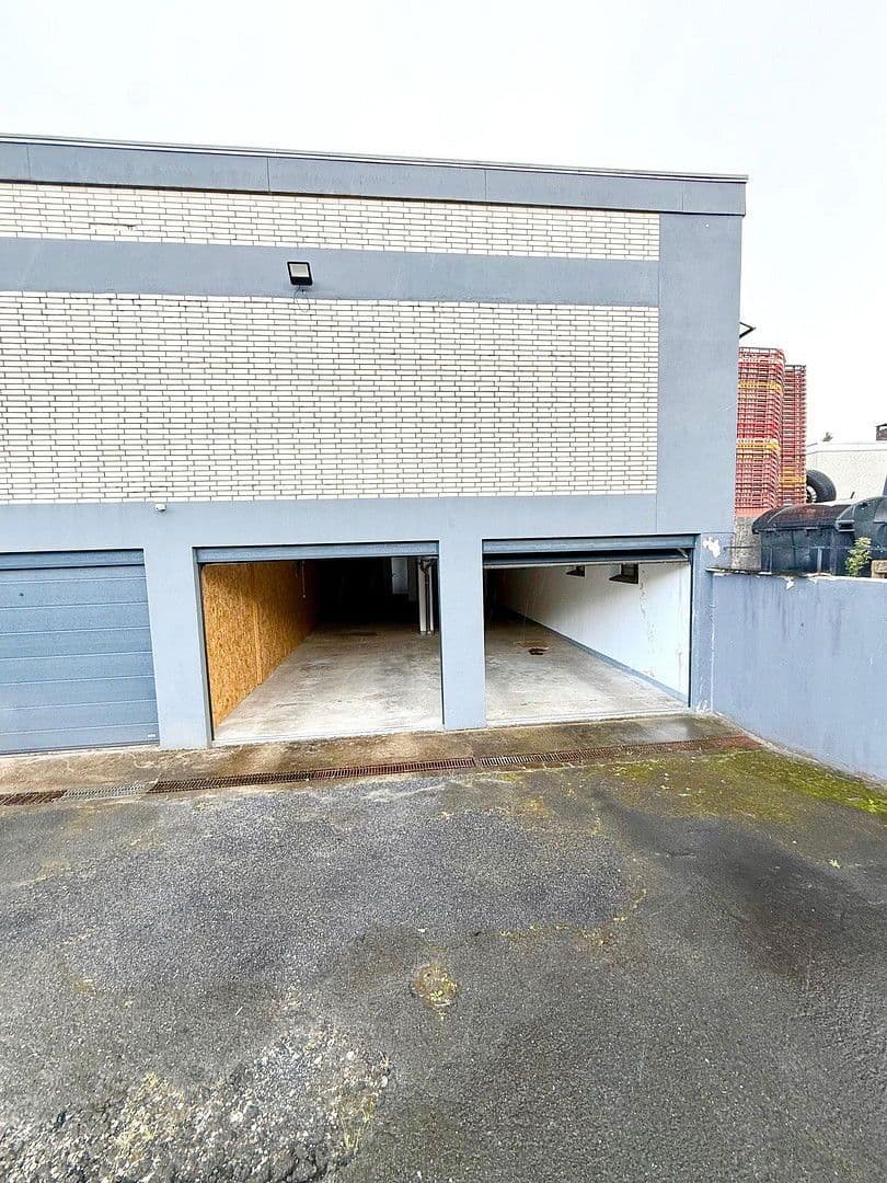 Prenájom nebytového priestoru 120 m², Wiener Str. 34, Bielefeld, Severné Porýnie - Westfálsko Prenájom nebytového priestoru 120 m², Wiener Str. 34, Bielefeld, Severné Porýnie - Westfálsko