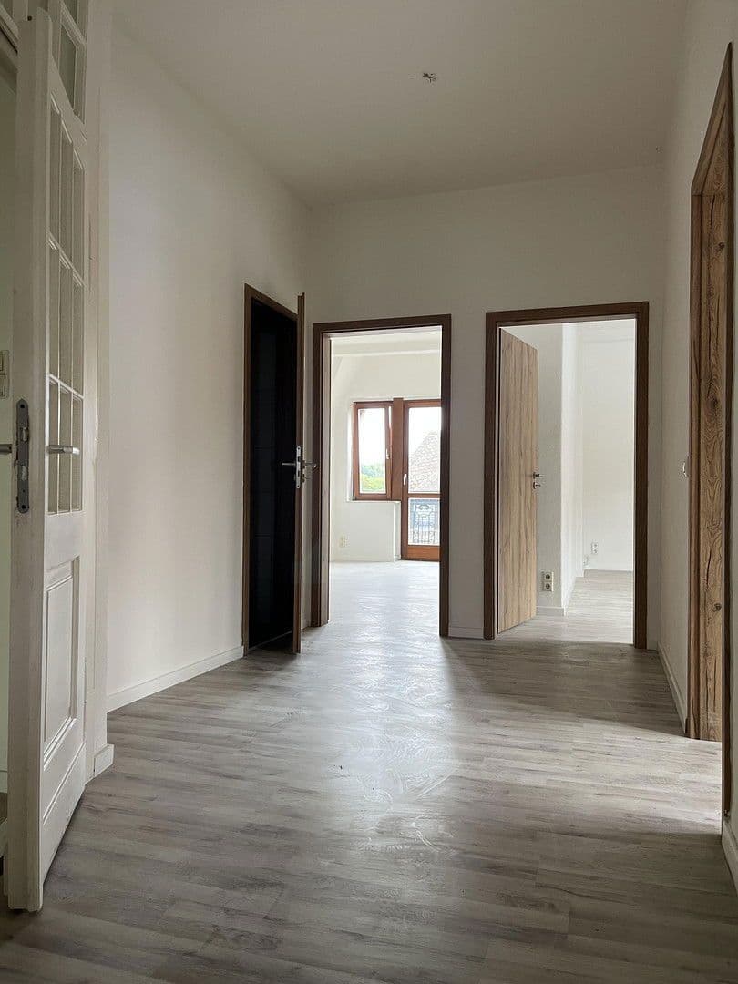 Prenájom bytu 3-izbový 79 m², Thomas-Mann-Straße 13, Zwickau, Sasko Prenájom bytu 3-izbový 79 m², Thomas-Mann-Straße 13, Zwickau, Sasko