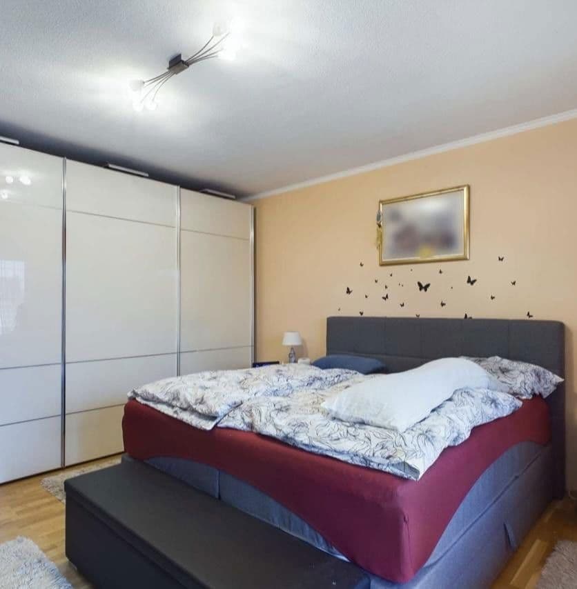 Predaj domu 186 m², pozemek 579 m², Horst-Schork-Str. 93, Ludwigshafen, Porýnie-Falcko Predaj domu 186 m², pozemek 579 m², Horst-Schork-Str. 93, Ludwigshafen, Porýnie-Falcko