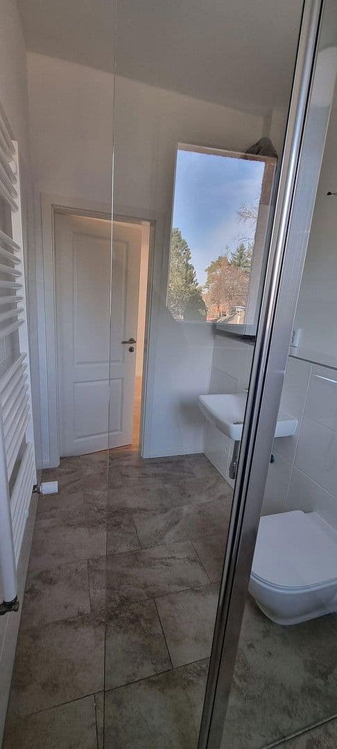 Prenájom bytu 4-izbový 115 m², Akazienallee 24, Berlin, Berlín Prenájom bytu 4-izbový 115 m², Akazienallee 24, Berlin, Berlín